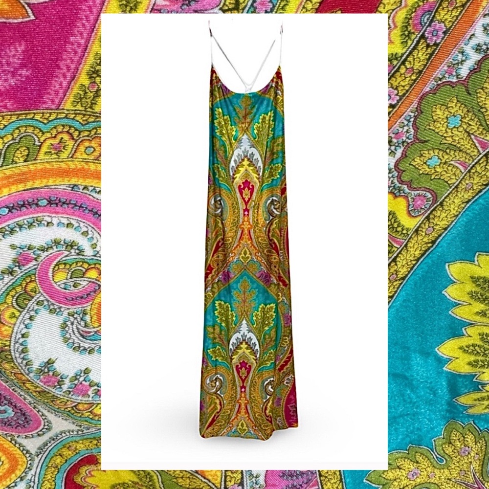 VERONIQUE LEROY Vibrant Paisley Maxi Dress